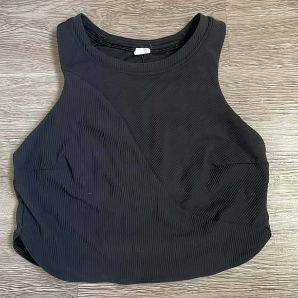 Lululemon cropped tank size 8 - Picture 1 of 3